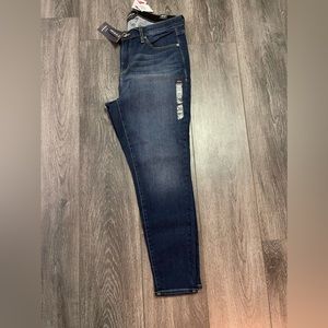 Torrid Skinny Jean (18R) NWT